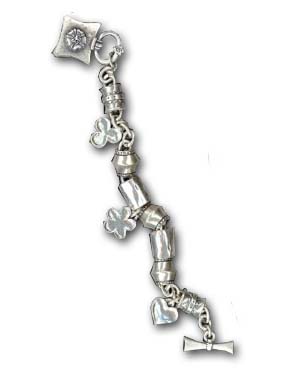 Danon Flower and heart charm Bracelet B3091